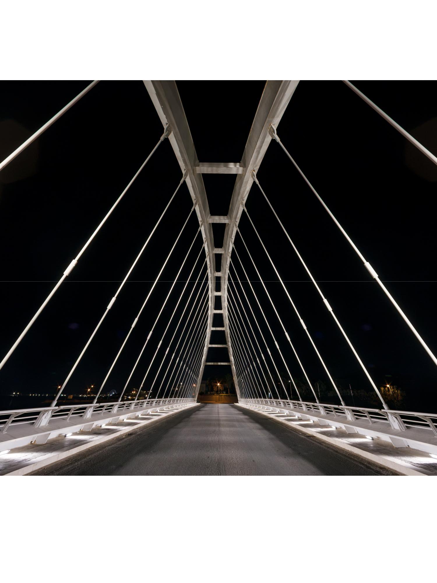 Pont Arena de Mazara del Vallo:
quand la lumi&egrave;re redonne de la valeur &agrave; une infrastructure